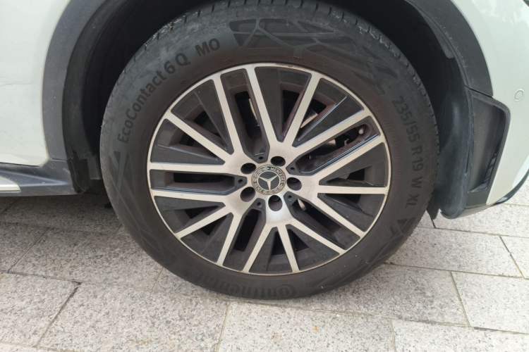 Used Mercedes-Benz GLC Coupe 2023 GLC 300 4MATIC Coupe SUV Right Front Wheel Hub