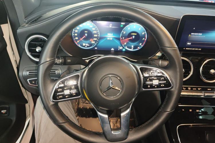 Used Mercedes-Benz GLC Coupe 2023 GLC 260 4MATIC Coupe SUV Steering Wheel
