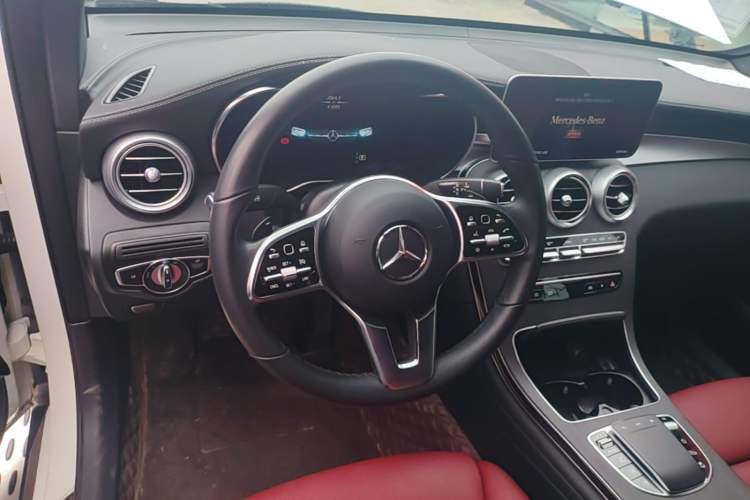 Used Mercedes-Benz GLC Coupe 2023 GLC 300 4MATIC Coupe SUV Steering Wheel