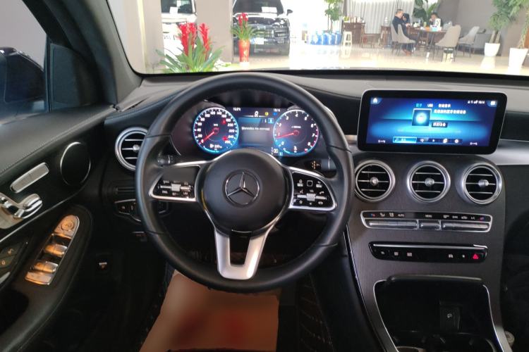 Used Mercedes-Benz GLC Coupe 2023 GLC 300 4MATIC Coupe SUV Steering Wheel