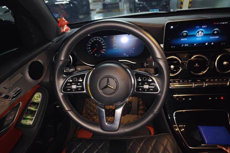 Used Mercedes-Benz GLC Coupe 2023 GLC 260 4MATIC Coupe SUV Steering Wheel