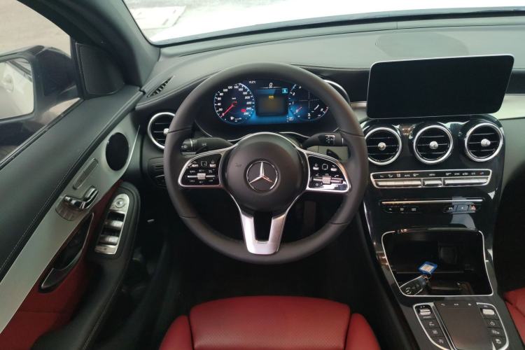 Used Mercedes-Benz GLC Coupe 2023 GLC 260 4MATIC Coupe SUV Steering Wheel