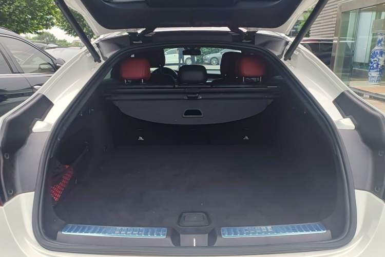 Used Mercedes-Benz GLC Coupe 2023 GLC 300 4MATIC Coupe SUV Trunk