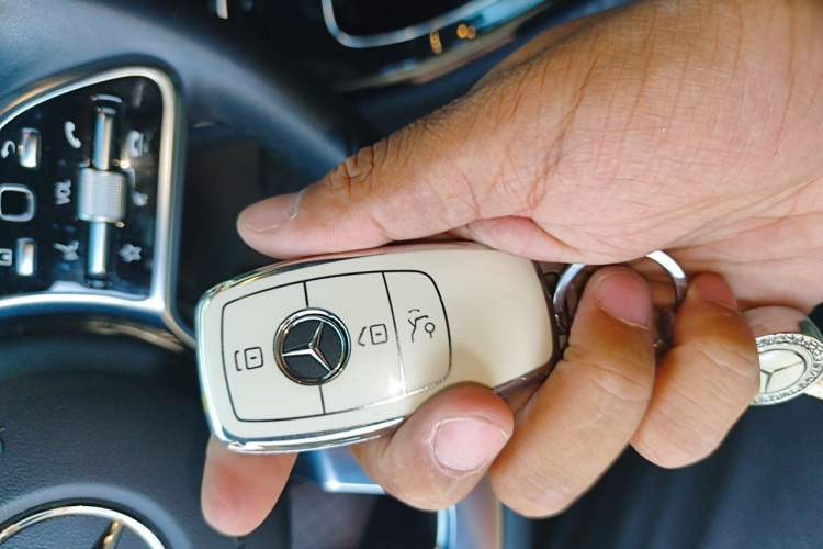 Used Mercedes-Benz GLC Coupe 2023 GLC 260 4MATIC Coupe SUV Vehicle Key