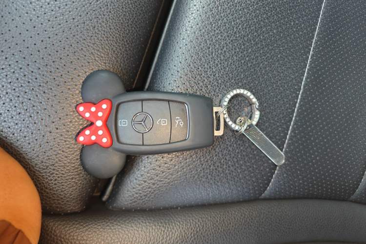 Used Mercedes-Benz GLC Coupe 2023 GLC 260 4MATIC Coupe SUV Vehicle Key
