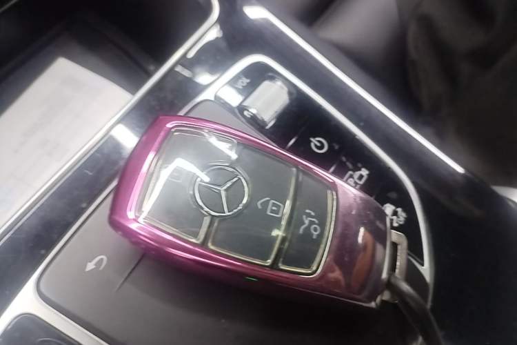 Used Mercedes-Benz GLC Coupe 2023 GLC 260 4MATIC Coupe SUV Vehicle Key