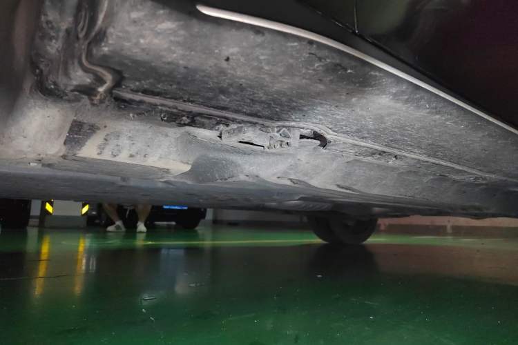 Used Mercedes-Benz GLC Coupe 2024 GLC 300 4MATIC Coupe SUV Chassis Front Left
