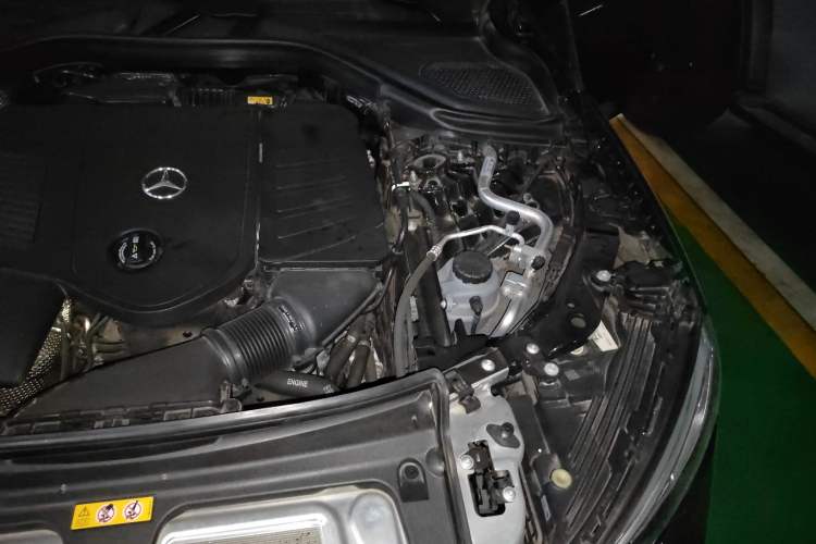 Used Mercedes-Benz GLC Coupe 2024 GLC 260 4MATIC Coupe SUV Engine Bay Left