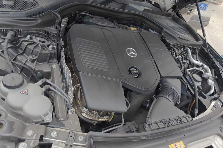 Used Mercedes-Benz GLC Coupe 2024 GLC 260 4MATIC Coupe SUV Engine Bay Right