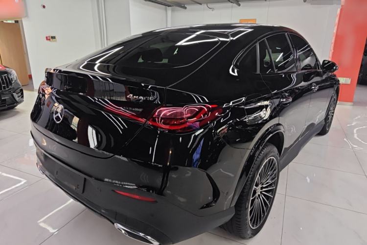 Used Mercedes-Benz GLC Coupe 2024 GLC 300 4MATIC Coupe SUV Exterior 5