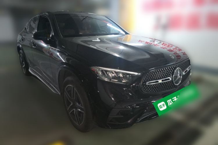 Used Mercedes-Benz GLC Coupe 2024 GLC 260 4MATIC Coupe SUV Front Right 45 Deg