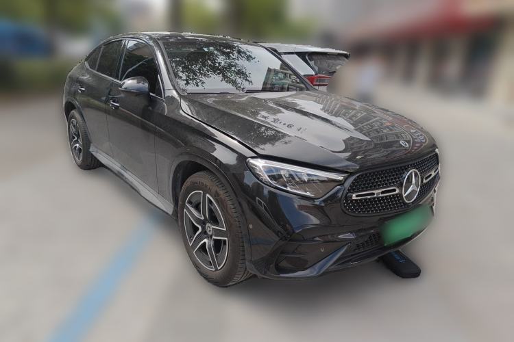 Used Mercedes-Benz GLC Coupe 2024 GLC 260 4MATIC Coupe SUV Front Right 45 Deg
