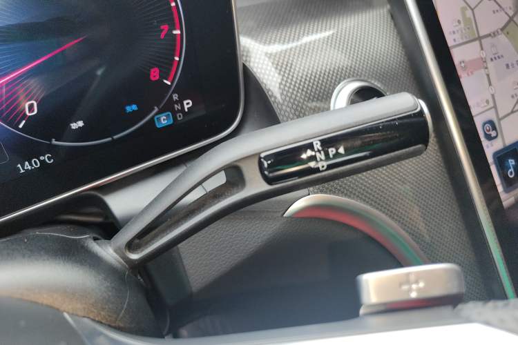 Used Mercedes-Benz GLC Coupe 2024 GLC 260 4MATIC Coupe SUV Gear Lever