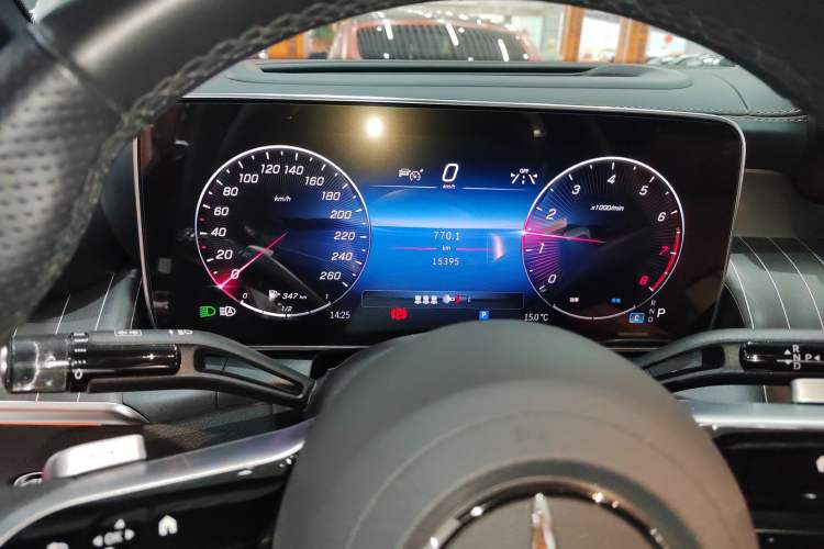 Used Mercedes-Benz GLC Coupe 2024 GLC 300 4MATIC Coupe SUV Instrument Cluster
