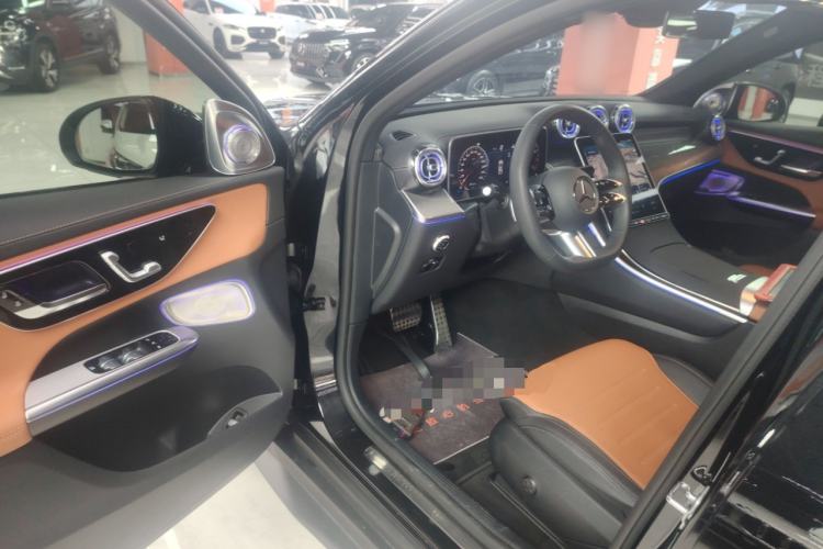 Used Mercedes-Benz GLC Coupe 2024 GLC 260 4MATIC Coupe SUV Interior 3