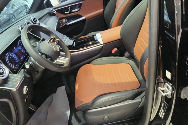 Used Mercedes-Benz GLC Coupe 2024 GLC 300 4MATIC Coupe SUV Left Front Seat
