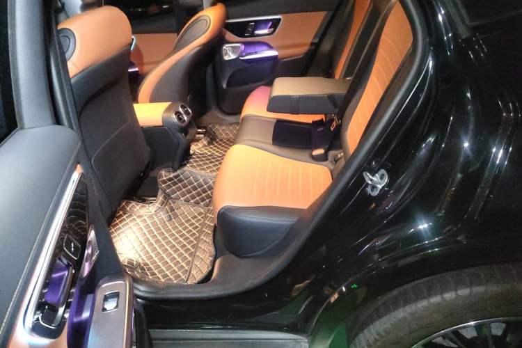 Used Mercedes-Benz GLC Coupe 2024 GLC 300 4MATIC Coupe SUV Left Rear Seat