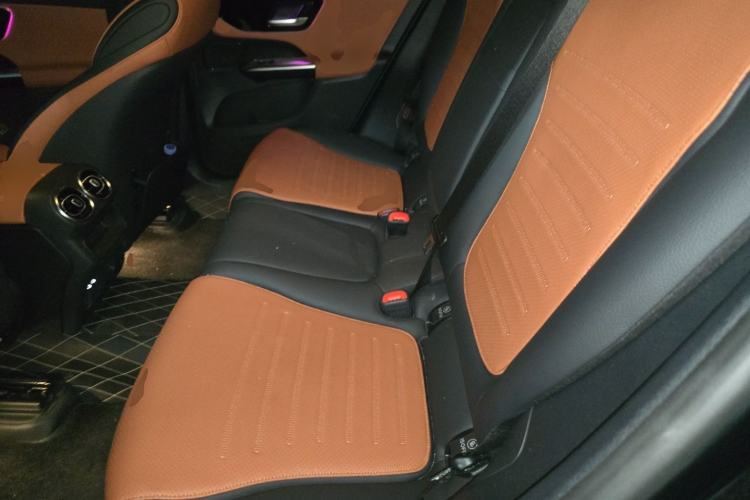Used Mercedes-Benz GLC Coupe 2024 GLC 260 4MATIC Coupe SUV Left Rear Seat