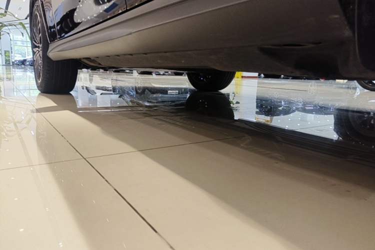 Used Mercedes-Benz GLC Coupe 2024 GLC 300 4MATIC Coupe SUV Left Side Sill