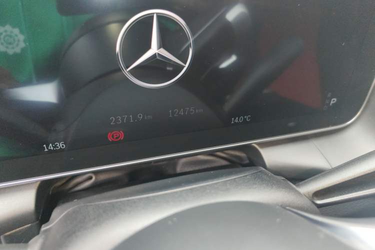 Used Mercedes-Benz GLC Coupe 2024 GLC 260 4MATIC Coupe SUV Odometer Close Up