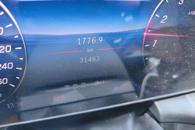 Used Mercedes-Benz GLC Coupe 2024 GLC 300 4MATIC Coupe SUV Odometer Close Up