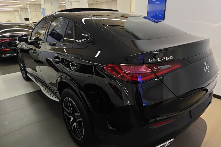 Used Mercedes-Benz GLC Coupe 2024 GLC 260 4MATIC Coupe SUV Rear Left 45 Deg