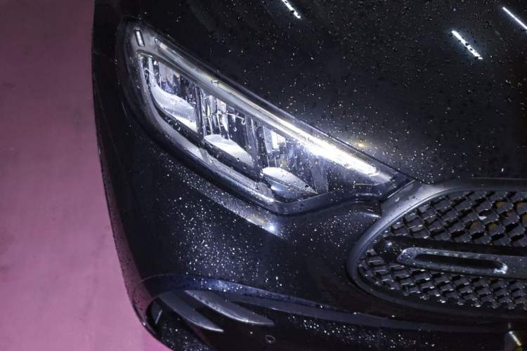 Used Mercedes-Benz GLC Coupe 2024 GLC 260 4MATIC Coupe SUV Right Front Headlight