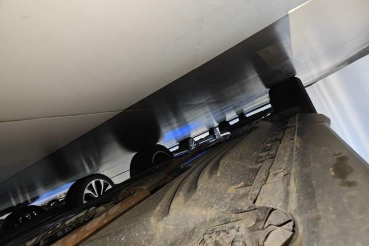Used Mercedes-Benz GLC Coupe 2024 GLC 260 4MATIC Coupe SUV Right Side Sill