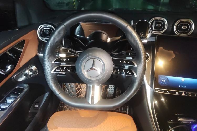 Used Mercedes-Benz GLC Coupe 2024 GLC 300 4MATIC Coupe SUV Steering Wheel