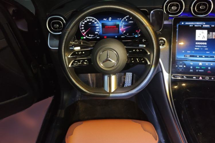 Used Mercedes-Benz GLC Coupe 2024 GLC 260 4MATIC Coupe SUV Steering Wheel