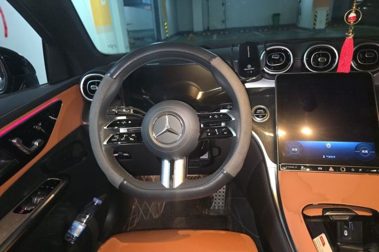 Used Mercedes-Benz GLC Coupe 2024 GLC 260 4MATIC Coupe SUV Steering Wheel