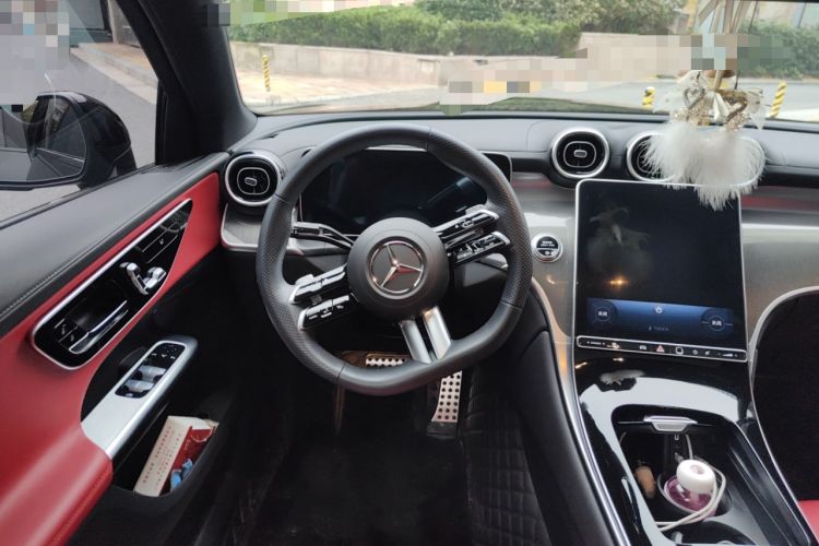Used Mercedes-Benz GLC Coupe 2024 GLC 260 4MATIC Coupe SUV Steering Wheel
