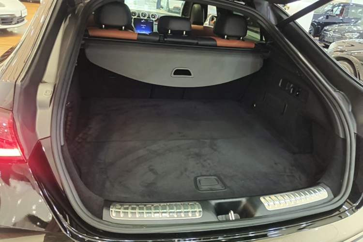 Used Mercedes-Benz GLC Coupe 2024 GLC 300 4MATIC Coupe SUV Trunk