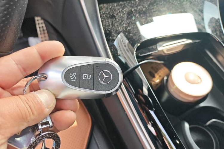 Used Mercedes-Benz GLC Coupe 2024 GLC 260 4MATIC Coupe SUV Vehicle Key