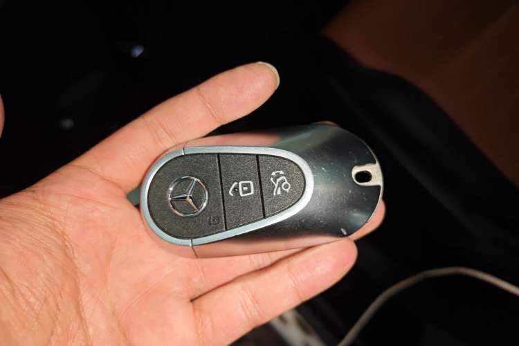 Used Mercedes-Benz GLC Coupe 2024 GLC 260 4MATIC Coupe SUV Vehicle Key