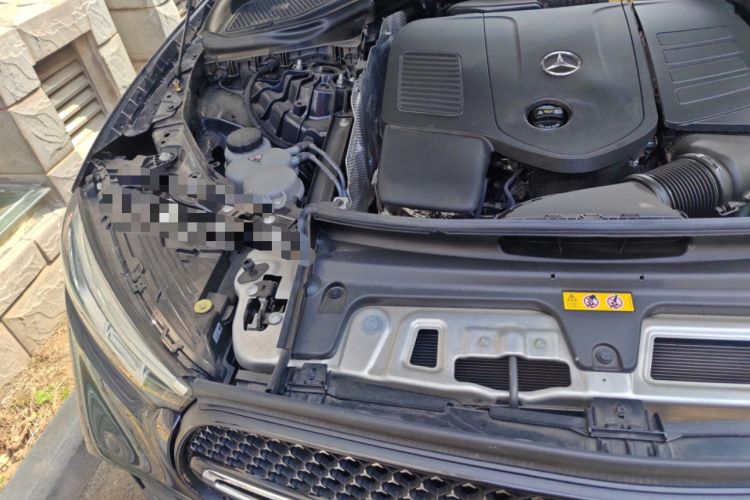 Used Mercedes-Benz GLC Coupe 2024 GLC 300 4MATIC Coupe SUV Engine Bay Right