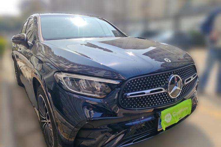 Used Mercedes-Benz GLC Coupe 2024 GLC 300 4MATIC Coupe SUV Front Right 45 Deg