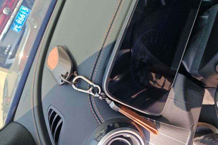Used Mercedes-Benz GLC Coupe 2024 GLC 300 4MATIC Coupe SUV Vehicle Key