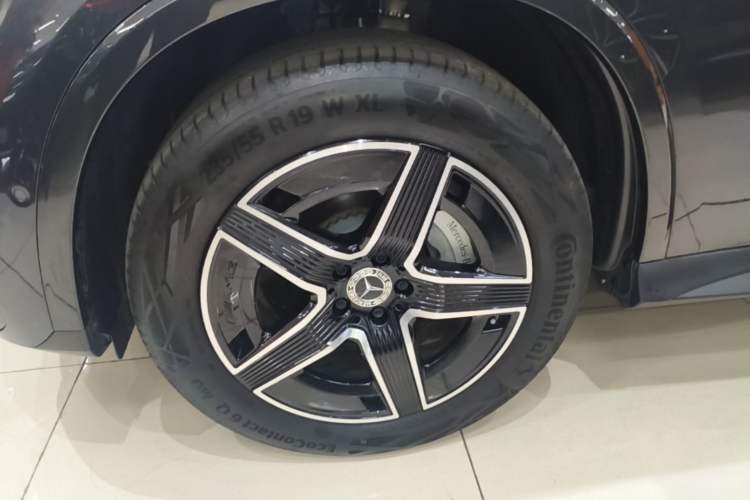 Used Mercedes-Benz GLC Coupe 2024 GLC 260 4MATIC Coupe SUV Left Front Wheel Hub