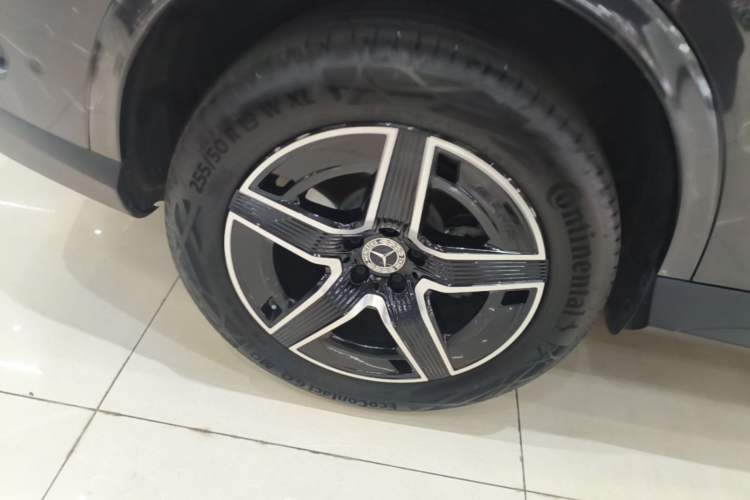 Used Mercedes-Benz GLC Coupe 2024 GLC 260 4MATIC Coupe SUV Right Rear Wheel Hub