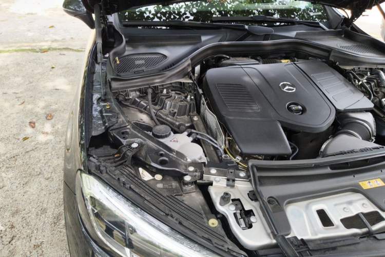 Used Mercedes-Benz GLC Coupe 2024 GLC 260 4MATIC Coupe SUV Engine Bay Right