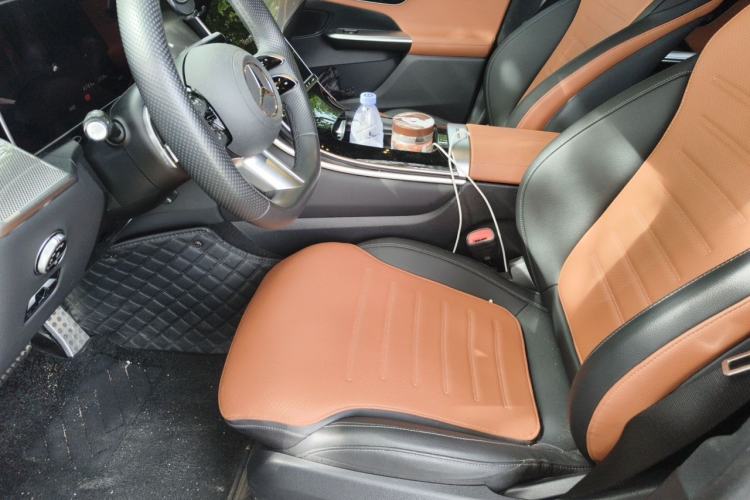 Used Mercedes-Benz GLC Coupe 2024 GLC 260 4MATIC Coupe SUV Left Front Seat