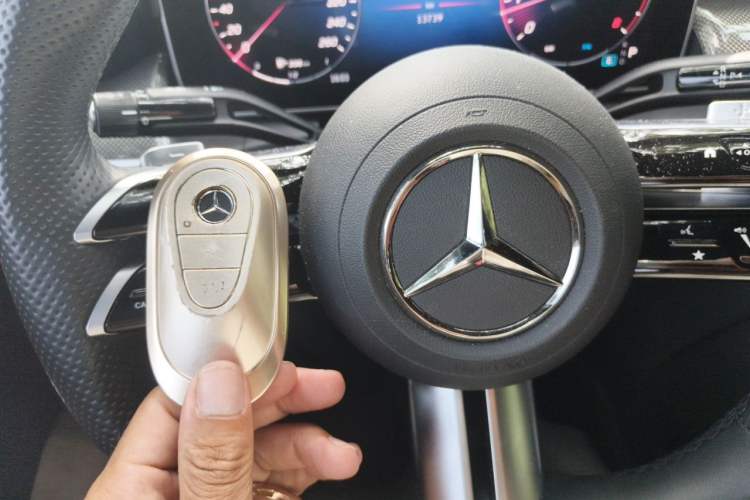 Used Mercedes-Benz GLC Coupe 2024 GLC 260 4MATIC Coupe SUV Vehicle Key