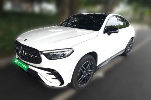 Ojetý Mercedes-Benz GLC Coupe 2024 GLC 260 4MATIC Coupe SUV