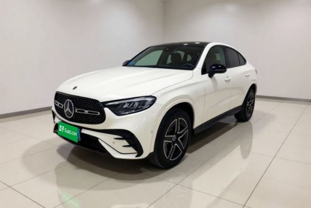 Mercedes-Benz GLC Coupe 2024 GLC 260 4MATIC Coupe SUV مستعملة
