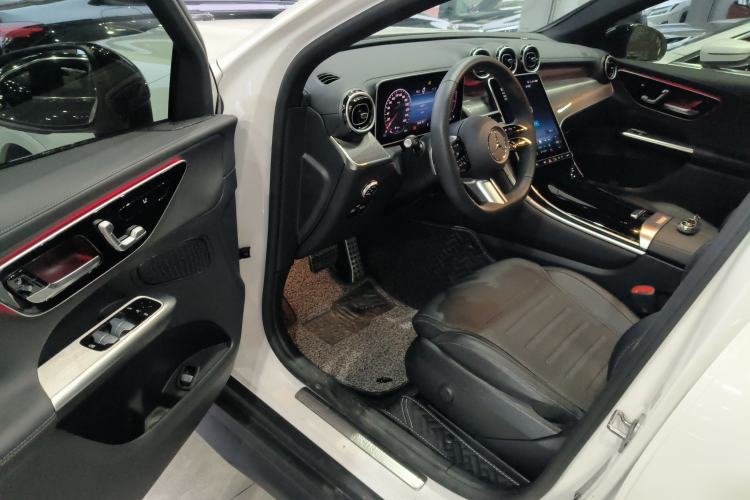 Used Mercedes-Benz GLC Coupe 2024 GLC 260 4MATIC Coupe SUV Driver Seat
