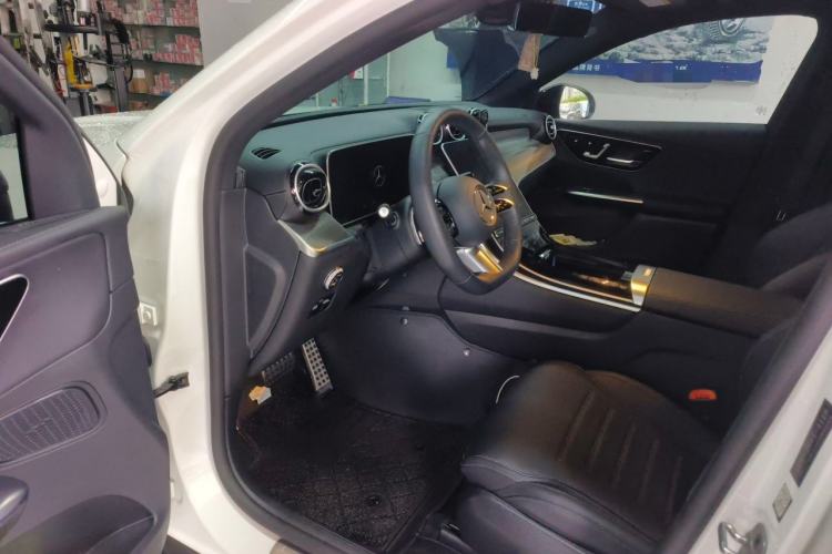 Used Mercedes-Benz GLC Coupe 2024 GLC 260 4MATIC Coupe SUV Driver Seat