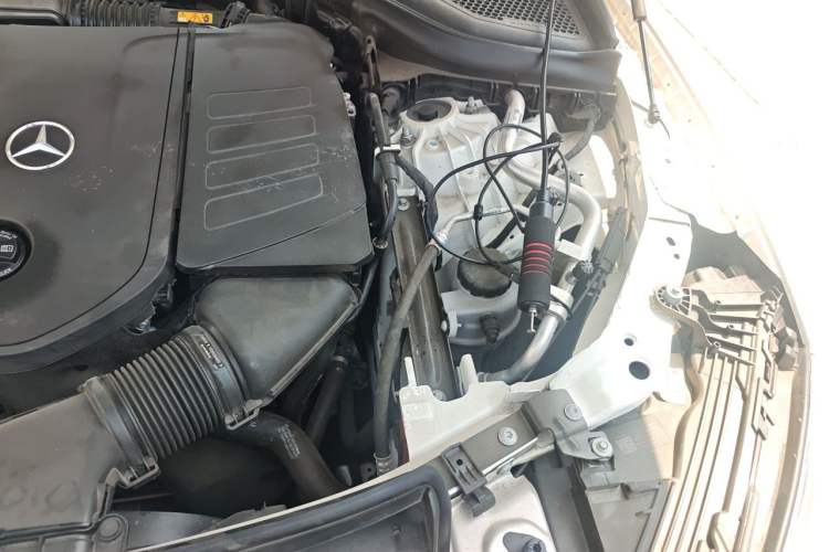 Used Mercedes-Benz GLC Coupe 2024 GLC 260 4MATIC Coupe SUV Engine Bay Left