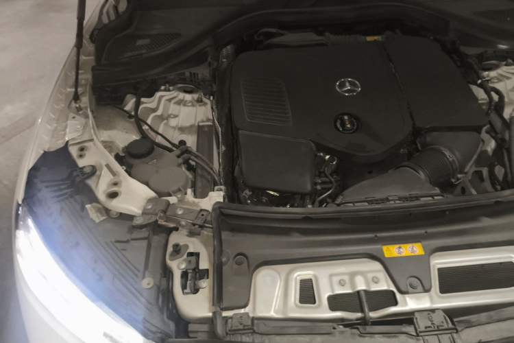 Used Mercedes-Benz GLC Coupe 2024 GLC 260 4MATIC Coupe SUV Engine Bay Right