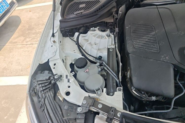 Used Mercedes-Benz GLC Coupe 2024 GLC 260 4MATIC Coupe SUV Engine Bay Right